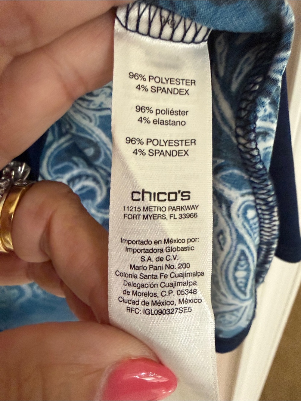 Chico's Blue Paisley Scoop-Neck 3/4 Sleeve Top, size 3 - Picture 5 of 6